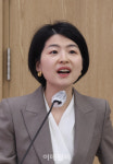 [포토]토론회에서 발언하는 한지아 국민의힘 당선인