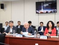 김한길 국민통합위원장 우주개척 도전 의지 필요