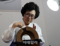[포토] 망건장 강전향 보유자