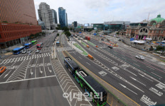 [포토]휴가 맞아  텅 빈 서울 도심