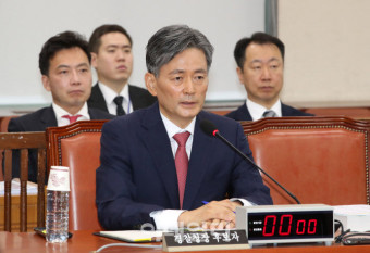 [포토]의원들 질의에 답하는 조지호 경찰청장 후보자