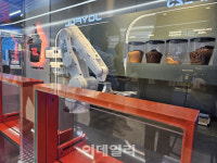 일본인도 놀랐다는 ‘그곳’…체험 키운 ‘미래형 K편의점’[르포]