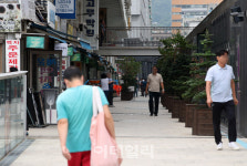 [포토]1110억 썼는데, 사람이 없네...세운상가 철거하는 이것