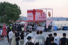 크리스피크림 도넛, 20주년 기념 팝업 성료…이틀간 3000명 다녀가
