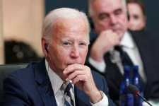 바이든 “미군, 이스라엘 겨냥 이란 미사일 격추하라”