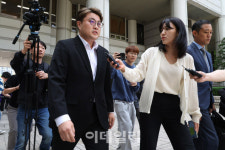 음주 뺑소니 실형받자 김천시, 김호중 소리길 철거 고민