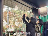 유럽 온 기분…미리 크리스마스 맞는 롯데월드몰[르포]