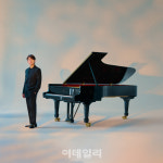 조성진, 내년 1월 라벨: 피아노 독주곡 전곡집 발매