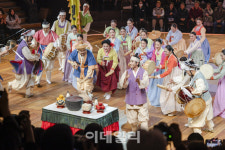 사또가 좋아하는 기생 게임…마당놀이 종합선물세트 납시오