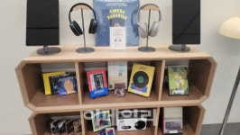 LP앨범 들으며 은퇴설계…5060 아지트죠