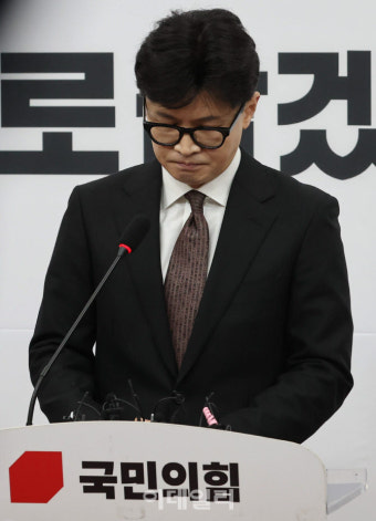 한동훈, 이재명과의 정면전쟁 선언…국민소득 4만 달러 시대 약속
