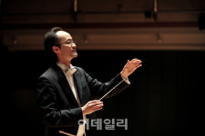 연말 대표 레퍼토리 베토벤 합창, 2월에 들어볼까