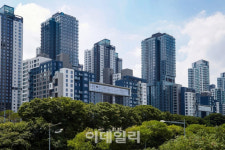 원베일리 106억에 팔렸다…평당 2억 현실된 반포