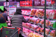 롯데마트, 더 핫 프로모션…냉동 식품 등 파격 할인