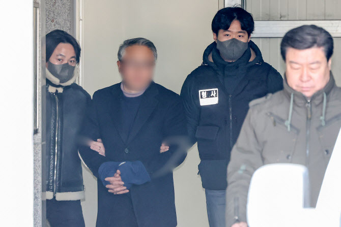 서부지법 난동 주도한 사랑제일교회 전도사에게 징역형 선고, 구성원들도 벌금형 선고
