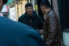 브로큰 하정우·김남길, 집중 천재→장꾸美 폭발…온앤오프 모먼트