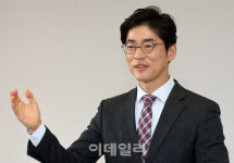 “석화, 위기를 고부가가치 전환 기회로…초기 정부 지원이 관건”