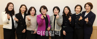 부드러운 리더십으로 압도적 실적 견인…男중심 분위기 바꿨죠