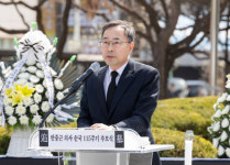 인천보훈지청장, 노동자 파업 비판했다가 된서리 맞아