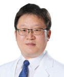 [전문의 칼럼]새 길 내는  관상동맥우회술 언제 유용할까?