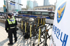 한남동 관저 인근 6호선 한강진역 무정차 통과