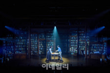재미·의미 다 잡는 타임워프 뮤지컬…소란스러운 나의 서림에서
