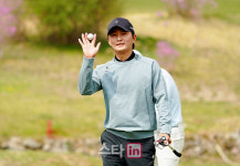 [골프in포토] 김영수의 볼인사