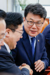 진성준 