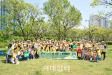 OCI홀딩스, 임직원과 함께 OCI 숲 조성 캠페인 진행