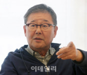 김정완 회장 “매일의 내일 위해 끊임없이 노력 중”