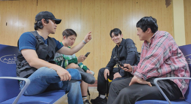 태계일주4 멤버 덱스의 이별과 새로운 여정, 멤버들 간 우정에 감동과 웃음 전해져