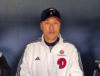 이승엽 두산 감독, 성적 부진에 자진 사퇴…조성환 코치, 감독대행
