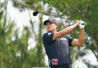 신용구, KPGA 선수권대회 2라운드 단독 선두 기록에 3타 앞선 우위록 달성