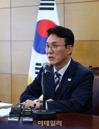 [포토]김민석 국무총리 후보자, 경제·민생분야 부처 업무보고 시작합니다