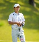 [골프in포토]김영수,공략 방향을 본다