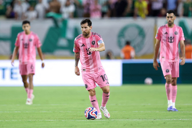 2025 FIFA 클럽 월드컵 16강, 이강인의 메시와의 꿈의 매치! PSG, 인터 마이애미를 4-0으로 제압하여 8강행