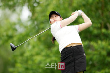 [골프in포토]고은혜,첫 티샷 강력하게