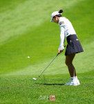 [골프in포토]이지현,감각적으로 붙인다
