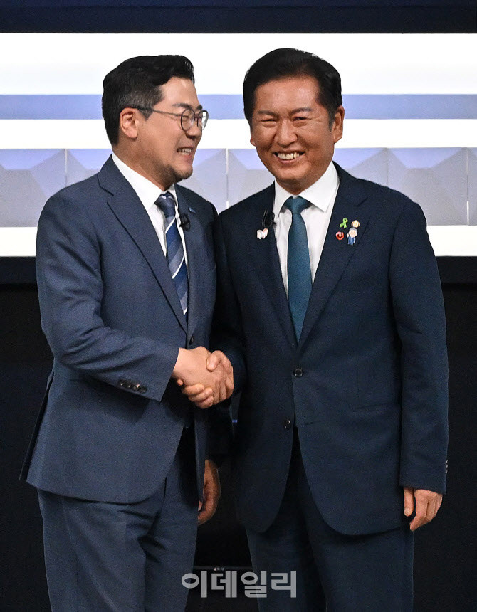 송언석-정청래 악수 거부 논란, 공론화된 정치인 간 소통의 중요성