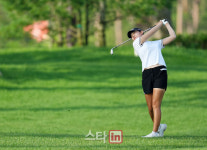 [골프in포토]김수현,핀에 붙여 버디를 노린다