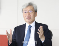 과도한 신용팽창이 금융위기 원인…안정이 성장의 전제