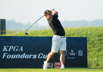 [포토] 김의인, 의로운 티샷으로 시작합니다