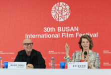 밀라 요보비치 "