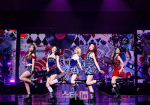 4번째 팬미팅 마친 ITZY 7년 너무 짧아, 앞으로도 함께