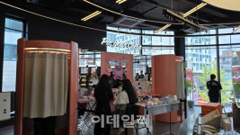 올세권에서 K뷰티 랜드마크로…부산 상권 이끄는 올리브영[르포]