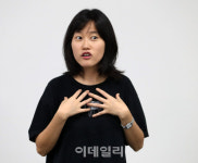 웃음이란 경계 넘을 때 나오는 것[2025 W페스타]