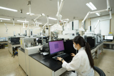 화학융합시험연구원, 식품 품질 시험서비스 시작