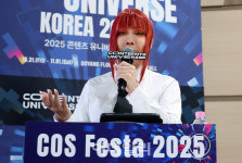 [포토]2025 콘텐츠유니버스코리아에서 강연하는 수안로 코믹월드타이완 마케팅매니저