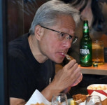 젠슨 황 효과 이 정도야?…깐부치킨 1호점 결국 휴업