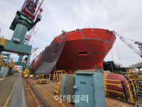 [르포]‘함정 명가’의 귀환…재도약하는 HJ중공업 영도조선소